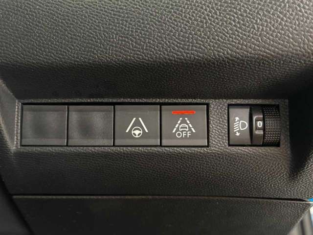 Ref No.A16021507 PEUGEOT 2008 Image#9