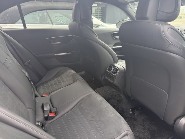 Ref No.A16021754 MERCEDES C CLASS Image#13