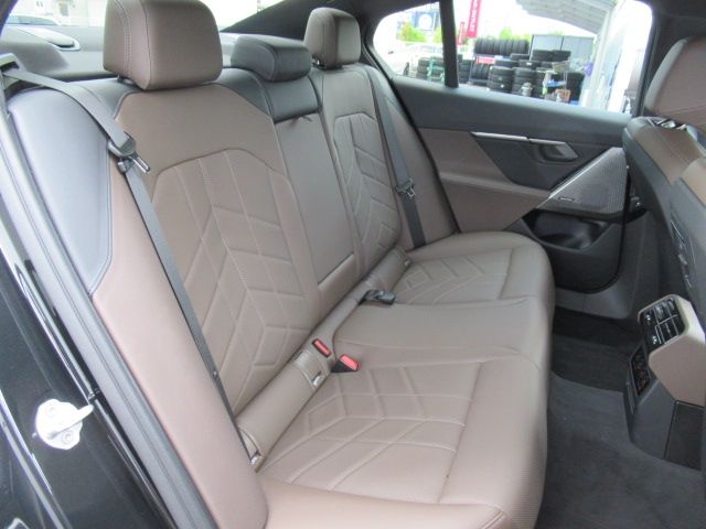 Ref No.A16028345 BMW 5 SERIES Image#16