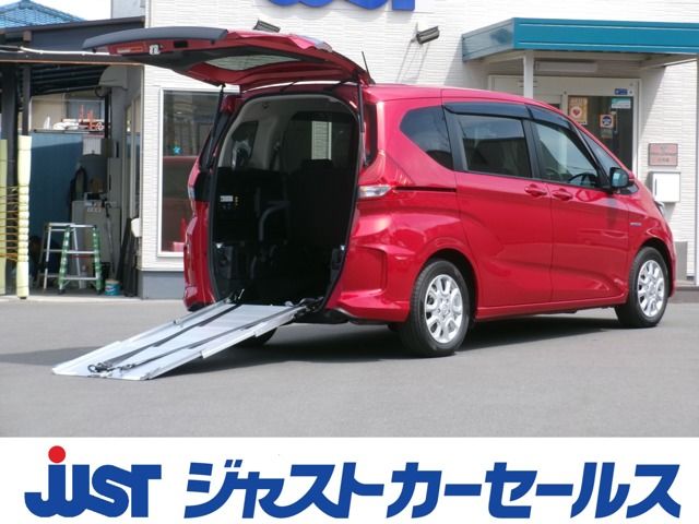 HONDA FREED PLUS HYBRID