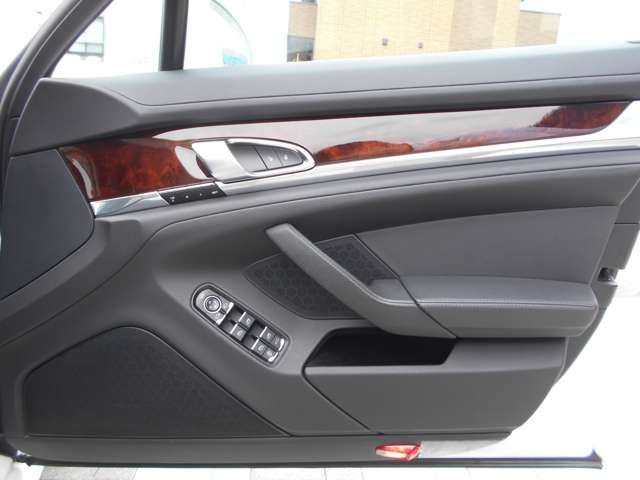 Ref No.A16028721 PORSCHE PANAMERA Image#13