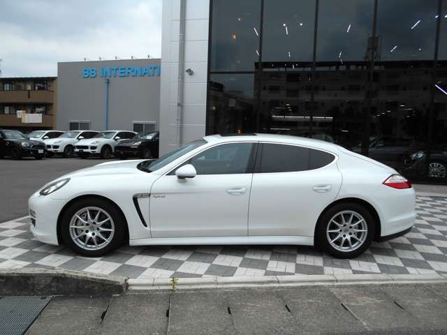 Ref No.A16028721 PORSCHE PANAMERA Image#8