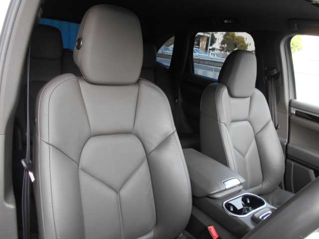 Ref No.A16028722 PORSCHE CAYENNE Image#11