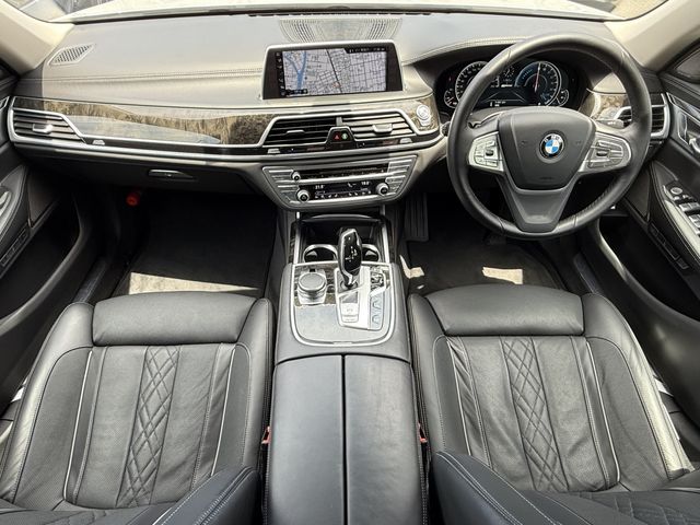 Ref No.A16028858 BMW 7 SERIES Image#16