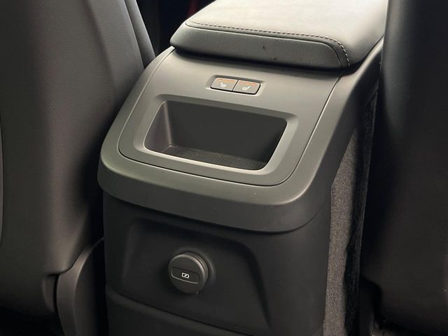 Ref No.A16045342 VOLVO XC60 Image#18