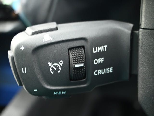 Ref No.A16045948 PEUGEOT 3008 Image#11