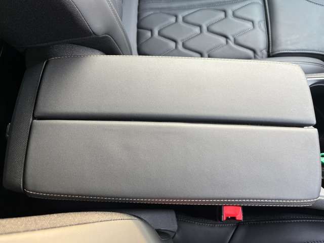 Ref No.A16046037 PEUGEOT 3008 Image#12