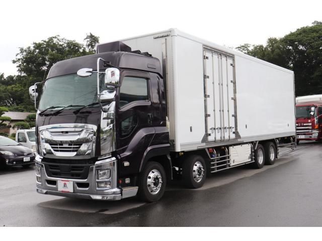 ISUZU GIGA