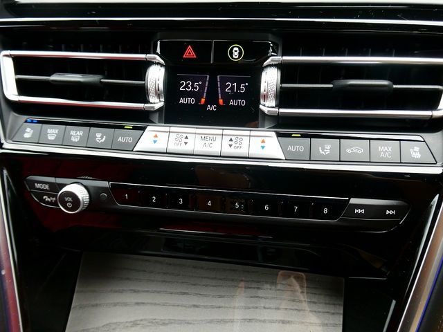 Ref No.A16046259 BMW 8 SERIES Image#11