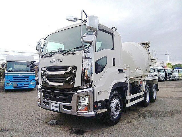 ISUZU GIGA