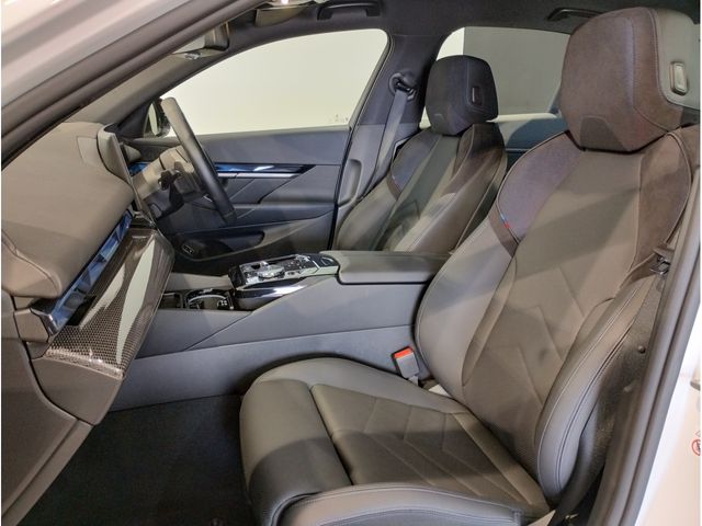 Ref No.A16059315 BMW i5 Image#11