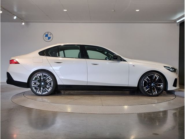 Ref No.A16059315 BMW i5 Image#8