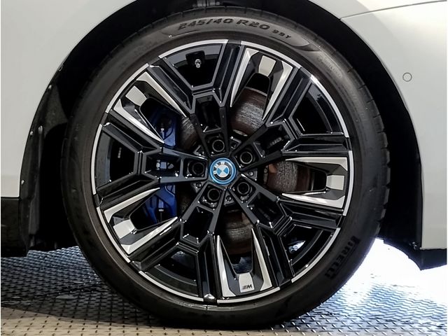 Ref No.A16059315 BMW i5 Image#9