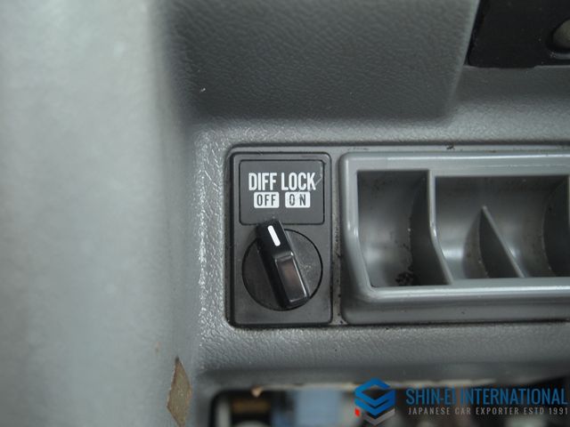 Ref No.A16060259 SUBARU SAMBAR TRUCK Image#12