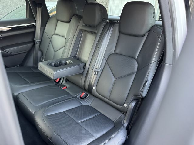 Ref No.A16060365 PORSCHE CAYENNE Image#20