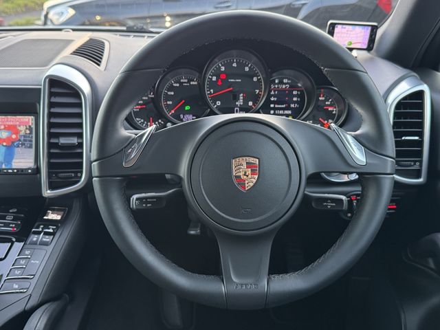 Ref No.A16060365 PORSCHE CAYENNE Image#17