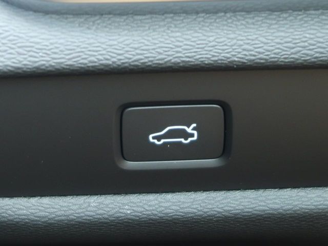 Ref No.A16075263 VOLVO V60 Image#13