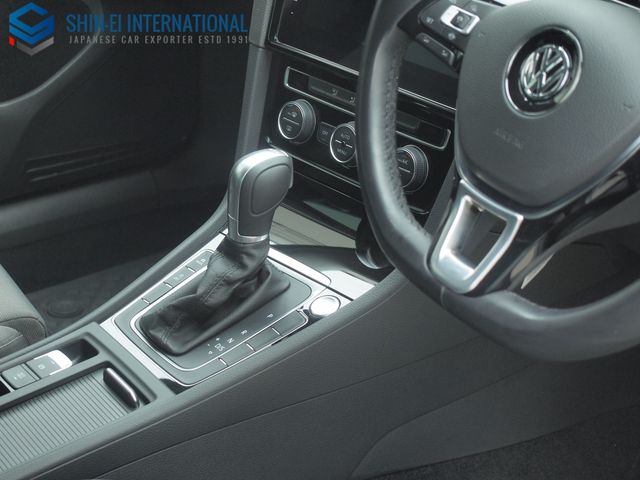 Ref No.A16076428 VOLKSWAGEN GOLF Image#13