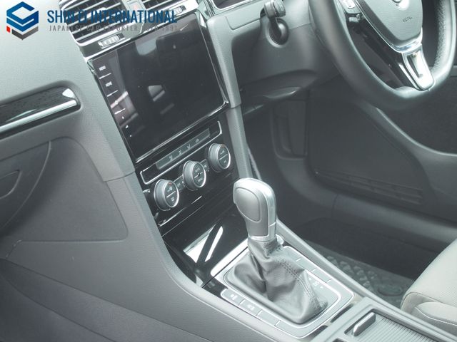 Ref No.A16076428 VOLKSWAGEN GOLF Image#12