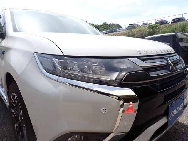 Ref No.A16085819 MITSUBISHI OUTLANDER PHEV Image#9