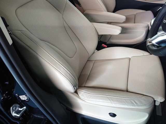 Ref No.A16086044 MERCEDES V CLASS Image#10