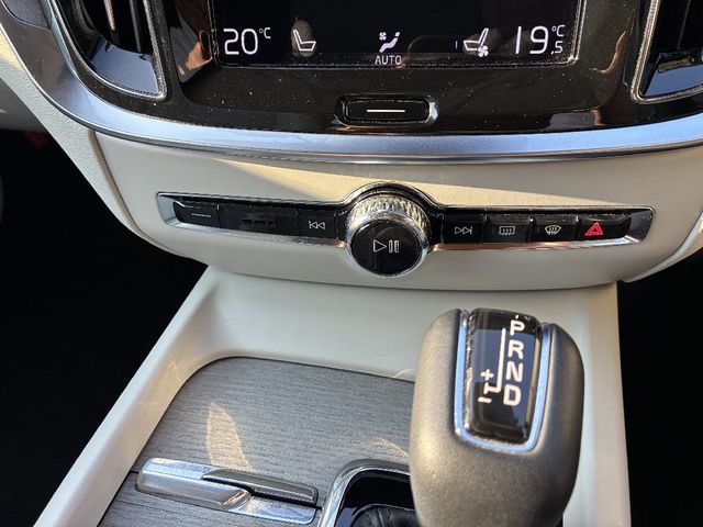 Ref No.A16086187 VOLVO V60 Image#17