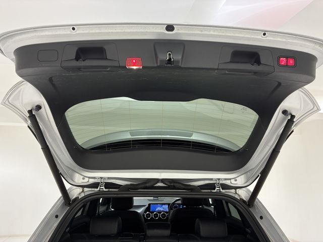 Ref No.A16086391 MERCEDES GLA CLASS Image#17