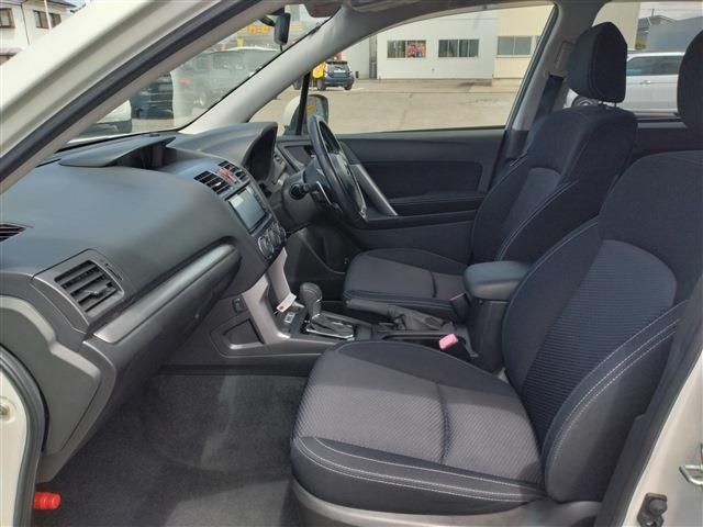 Ref No.A16086437 SUBARU FORESTER Image#13