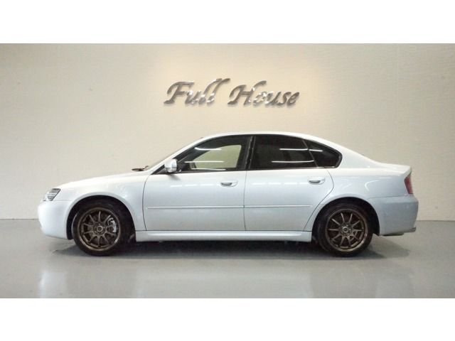 SUBARU LEGACY B4