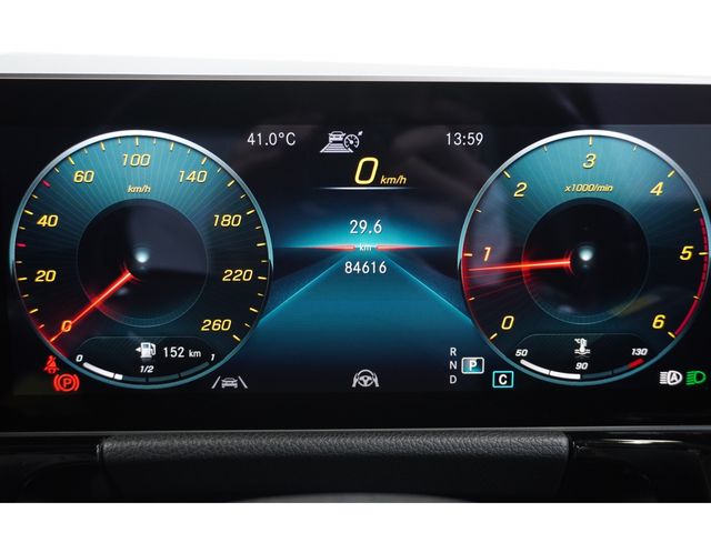 Ref No.A16097470 MERCEDES GLA CLASS Image#12