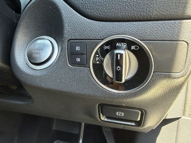 Ref No.A16097546 MERCEDES GLA CLASS Image#19