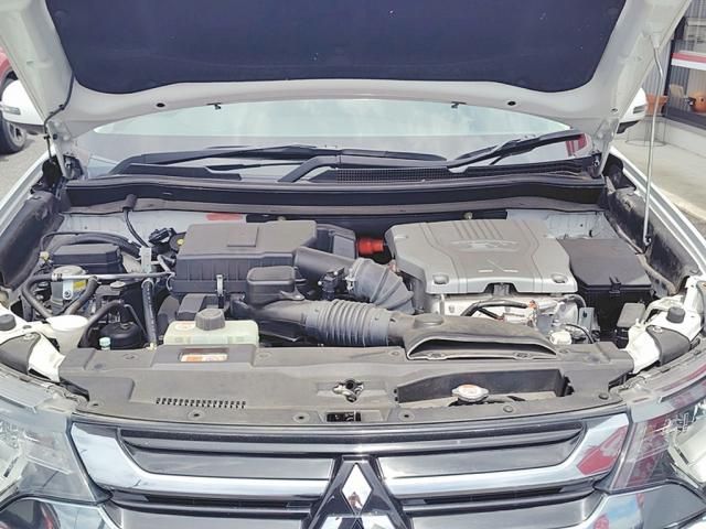 Ref No.A16102645 MITSUBISHI OUTLANDER PHEV Image#12