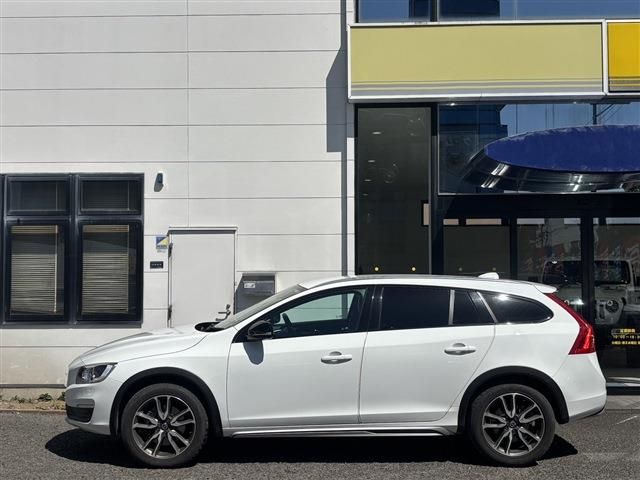 Ref No.A16102693 VOLVO V60 Image#8