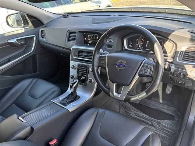Ref No.A16102693 VOLVO V60 Image#10