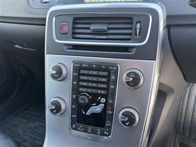 Ref No.A16102693 VOLVO V60 Image#19