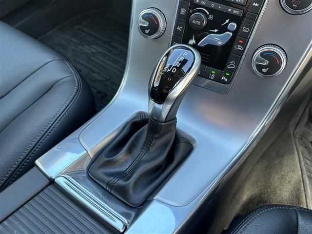 Ref No.A16102693 VOLVO V60 Image#20
