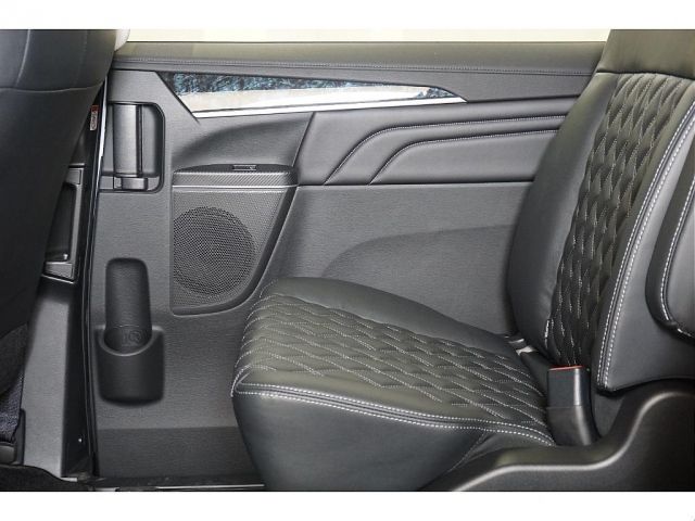 Ref No.A16115001 MITSUBISHI DELICA D5 Image#16