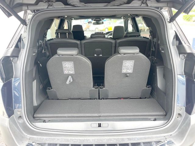 Ref No.A16115376 PEUGEOT 5008 Image#12
