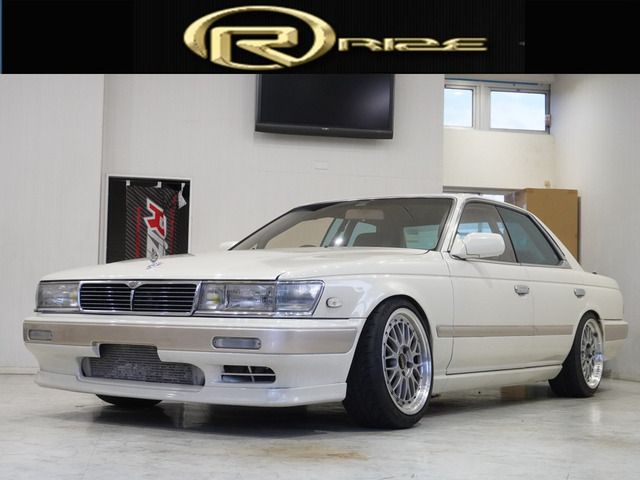 NISSAN LAUREL