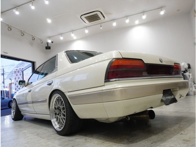 Ref No.A16151982 NISSAN LAUREL Image#15