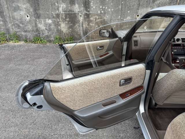 Ref No.A16216262 NISSAN LAUREL Image#16