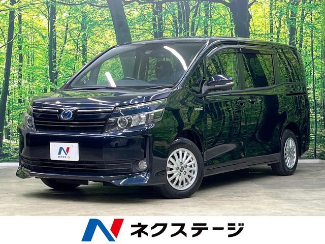 Toyota Voxy HV