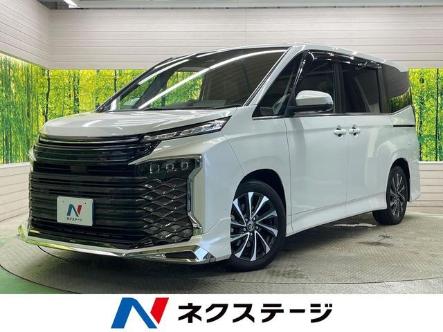 Toyota Voxy HV