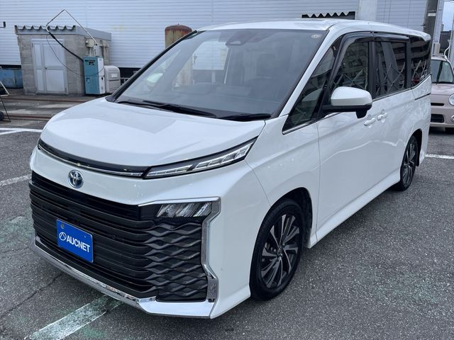 Toyota Voxy HV