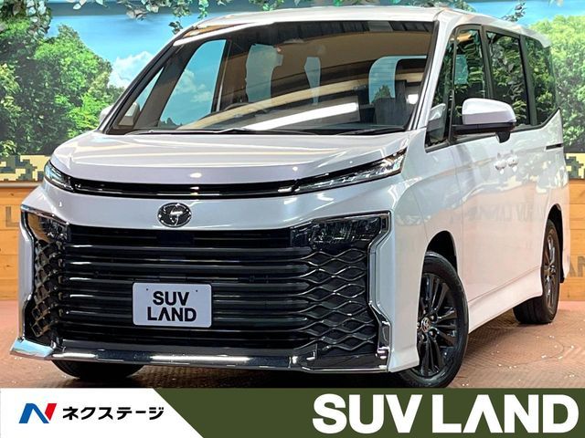 Toyota Voxy HV