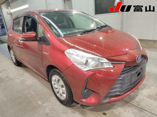 2018 Toyota Vitz HV
