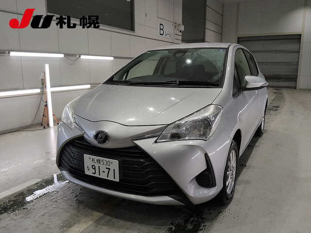 2017 Toyota Vitz