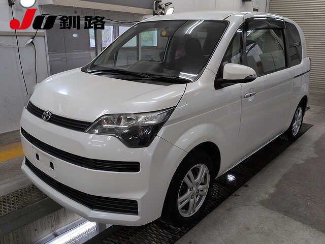 2013 Toyota Spade